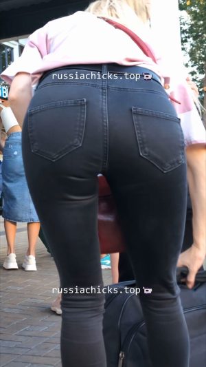 ass woman in very tight jeans