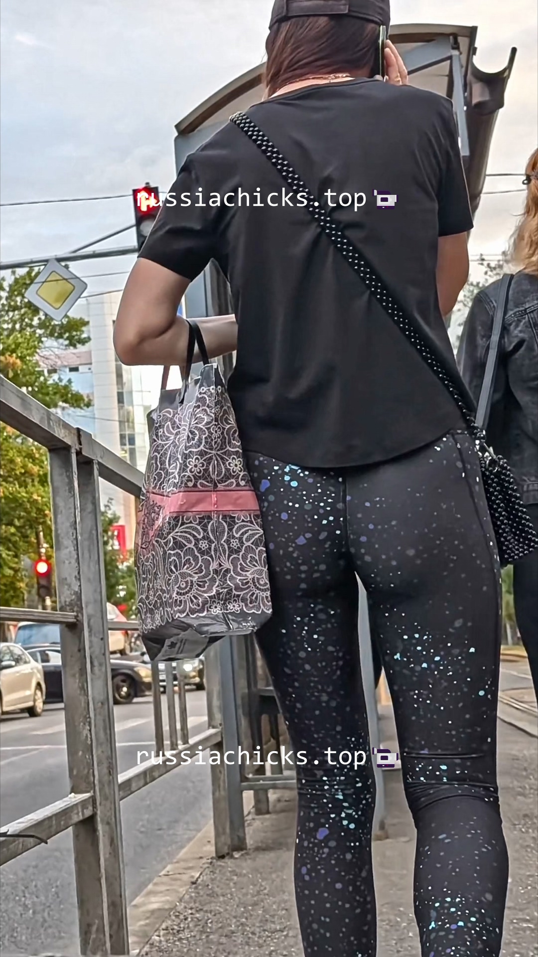 sexy girl ass in nice leggings